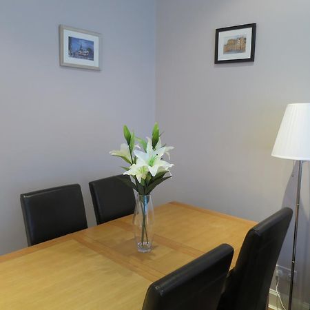 Our City - King Stable Lane Apartment เอดินบะระ ภายนอก รูปภาพ