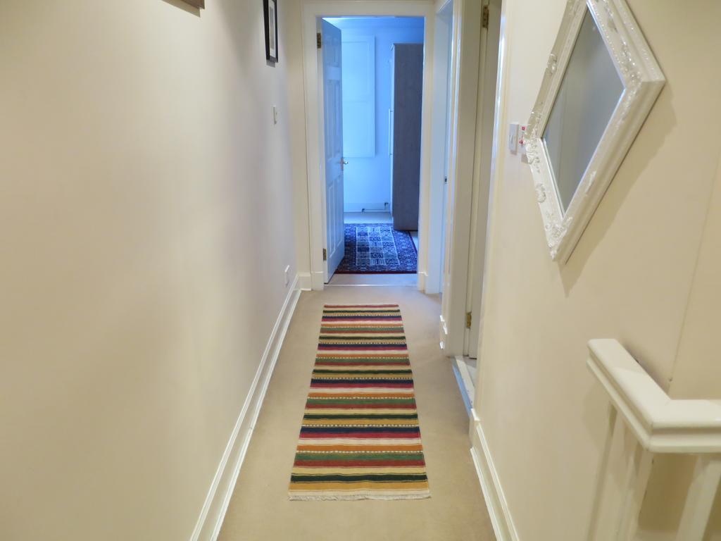 Our City - King Stable Lane Apartment เอดินบะระ ภายนอก รูปภาพ